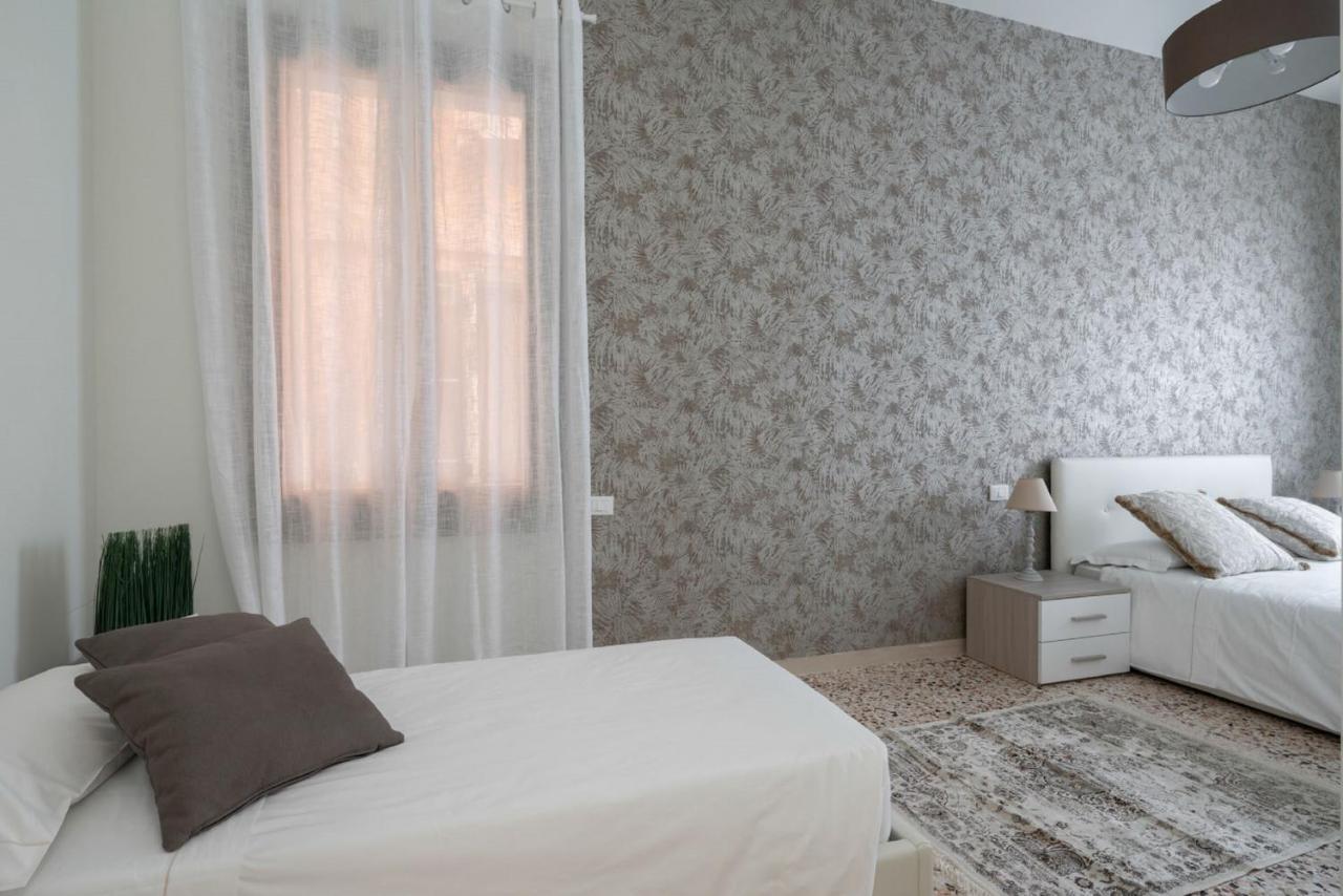 Accademia Charm Apartments By Wonderful Italy Венеция Экстерьер фото