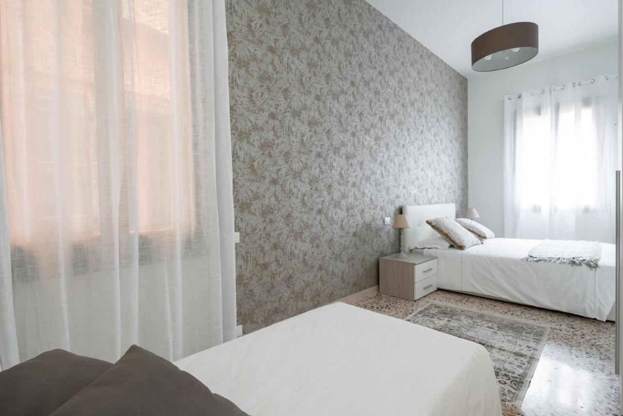 Accademia Charm Apartments By Wonderful Italy Венеция Экстерьер фото