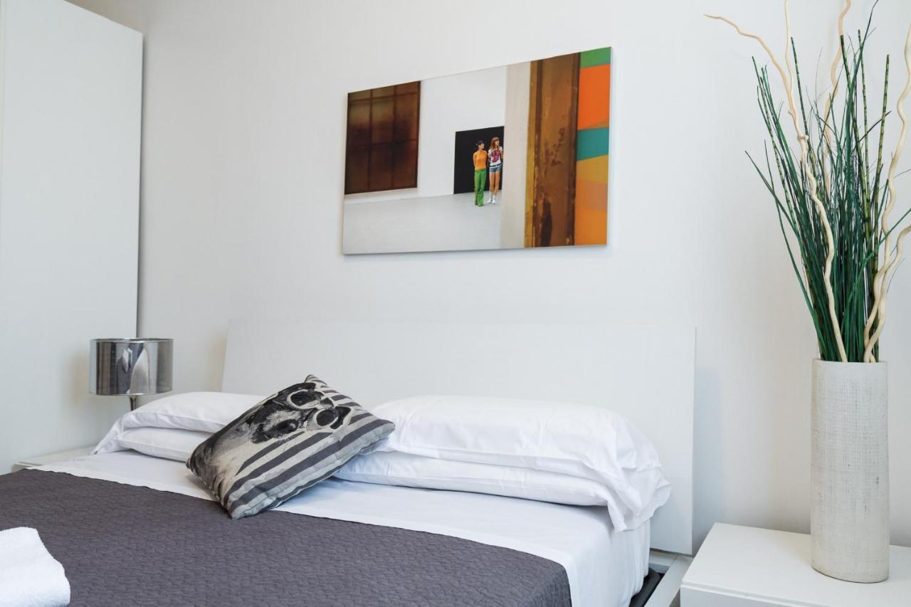 Accademia Charm Apartments By Wonderful Italy Венеция Экстерьер фото