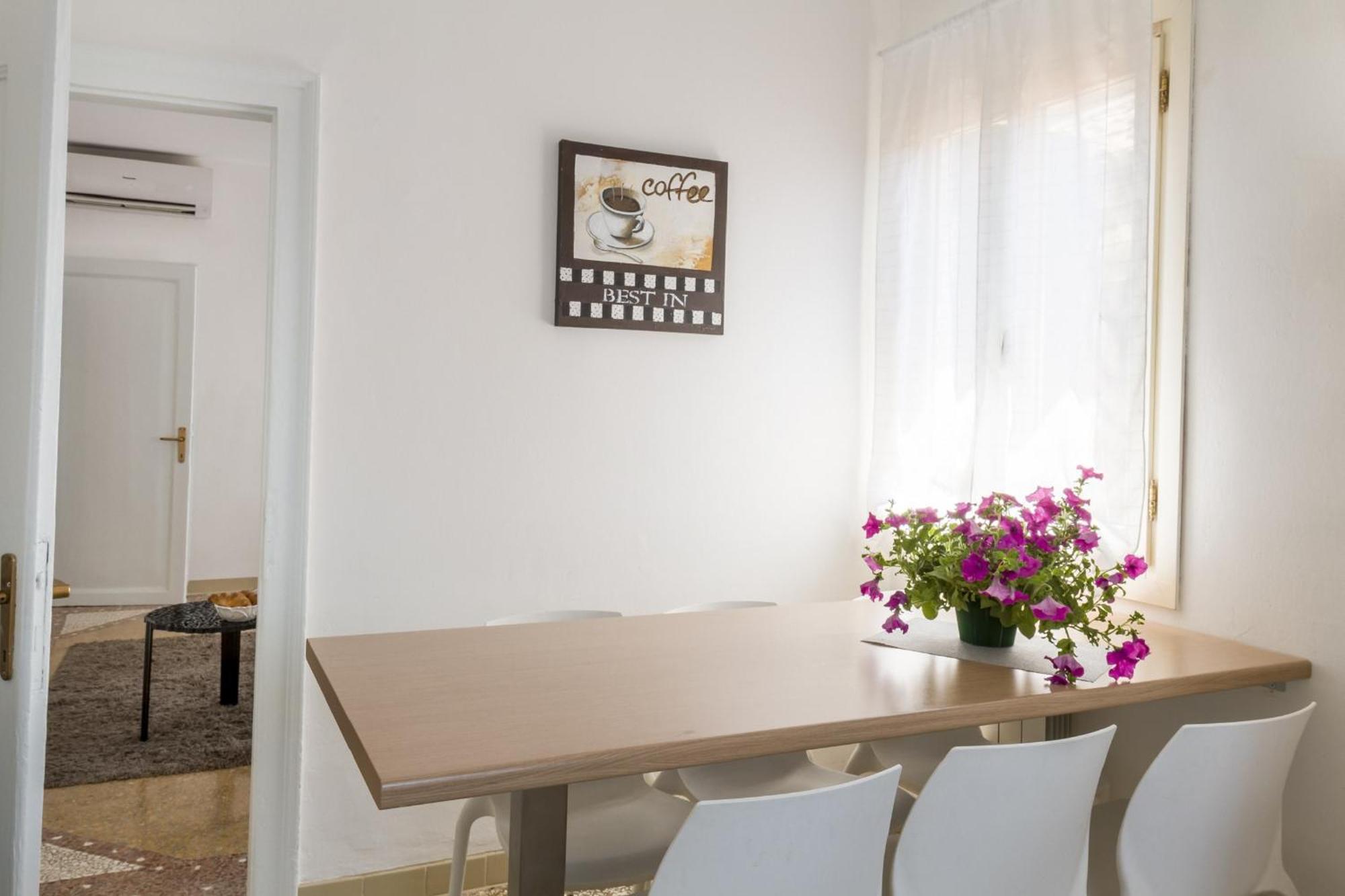 Accademia Charm Apartments By Wonderful Italy Венеция Экстерьер фото